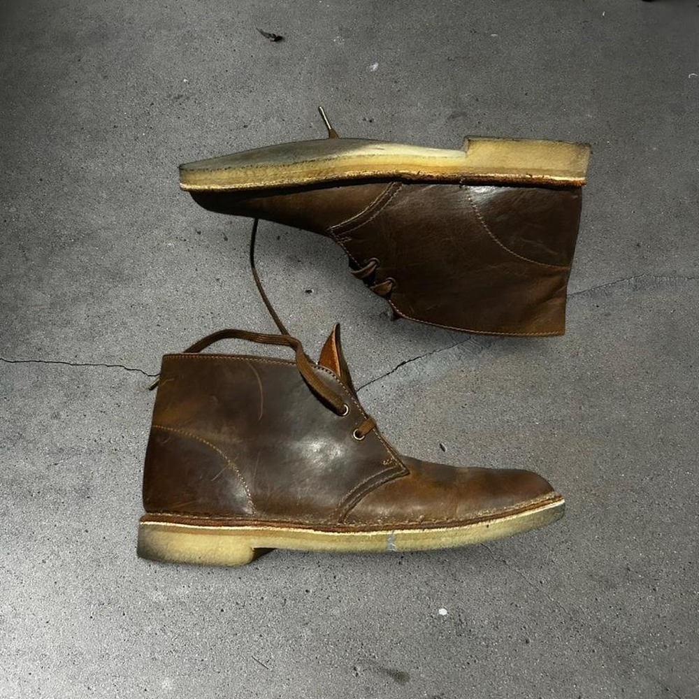 Men's Clarks originals brown leather chukka desert boot Size 9m